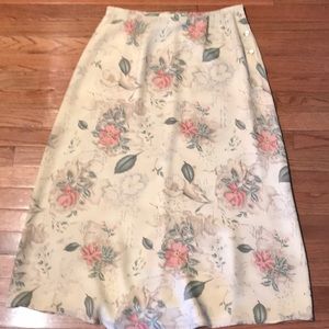Talbots Woman’s Skirt Sz 14 Cream Floral 100% Silk